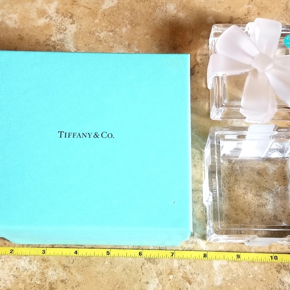 Tiffany & Co. Paperweight/Jewelry box - Picture 5 of 6